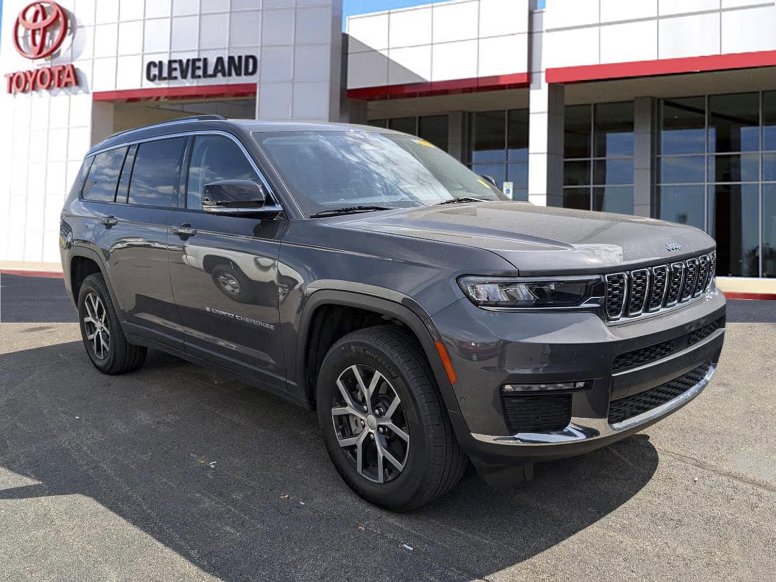 jeep grand cherokee l 2023 1C4RJKBG6P8834361 image